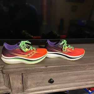 Womens Saucony shoes